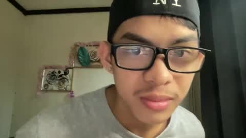 thelifeof_johnpol online show from March 1, 12:34 am