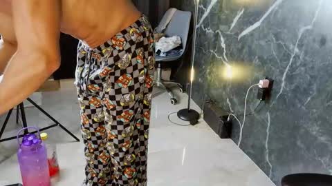 thelitoshowofficial online show from February 11, 8:30 am