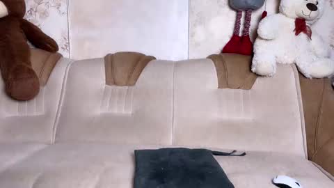 thelittlemermaid20 online show from September 27, 8:36 pm