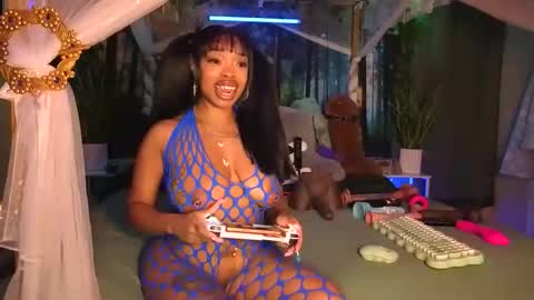 thelovelybrown online show from February 10, 2:37 am