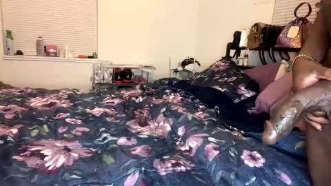 them1616 online show from April 12, 3:33 am