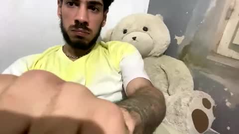 Snapshot of themarttinguyyy chatting on November 4, 3:16 am themarttinguyyy online show from November 4, 3:16 am