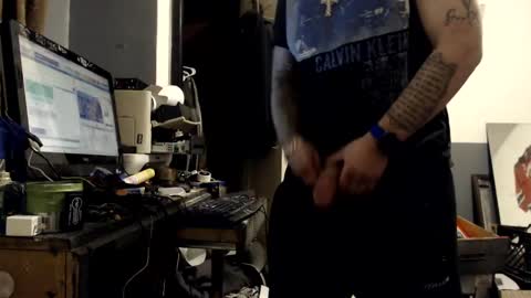 Snapshot of themechanic_ chatting on December 17, 11:16 pm sledge online show from December 17, 11:16 pm