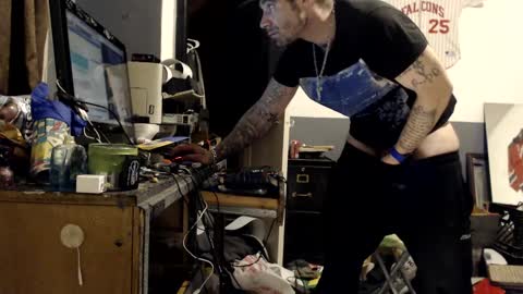 Snapshot of themechanic_ chatting on December 18, 10:46 pm sledge online show from December 18, 10:46 pm