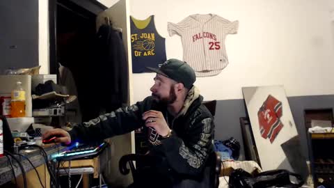 Snapshot of themechanic_ chatting on February 8, 4:14 am sledge online show from February 8, 4:14 am