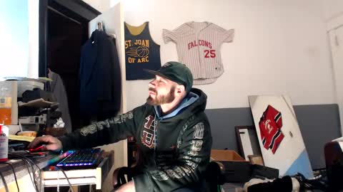 Snapshot of themechanic_ chatting on February 17, 7:42 pm sledge online show from February 17, 7:42 pm