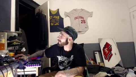 Snapshot of themechanic_ chatting on February 18, 4:26 am sledge online show from February 18, 4:26 am