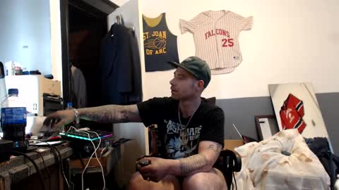 Snapshot of themechanic_ chatting on February 19, 6:43 pm sledge online show from February 19, 6:43 pm