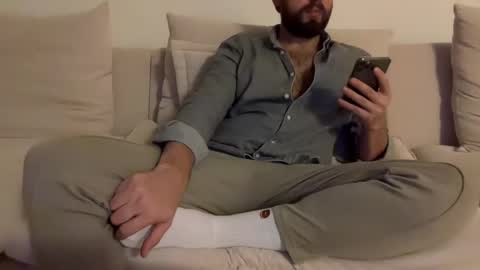 TheMonarchGoat online show from December 18, 2:21 am