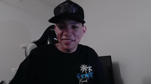 themoreno2001 online show from July 10, 4:17 am