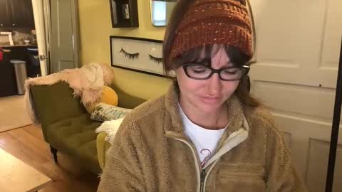 Cach Nelson online show from March 3, 2:56 pm