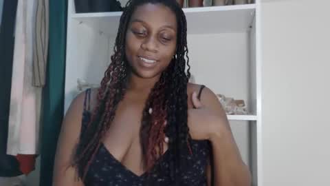 Snapshot of thenaturalgoddess chatting on November 30, 6:06 am TheNaturalGoddess online show from November 30, 6:06 am