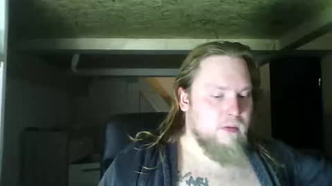 thenewdude1992 online show from February 9, 7:30 pm