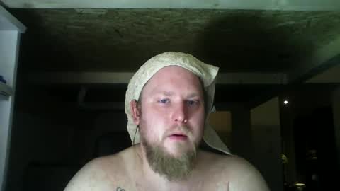 thenewdude1992 online show from February 17, 8:36 pm