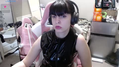   A Goth Chick   online show from January 19, 8:51 pm