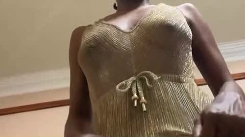 Snapshot of thenymphshow chatting on October 28, 7:05 pm thenymphshow online show from October 28, 7:05 pm