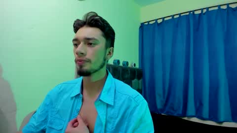 Snapshot of theo_stone04 chatting on September 21, 8:27 am Theo online show from September 21, 8:27 am