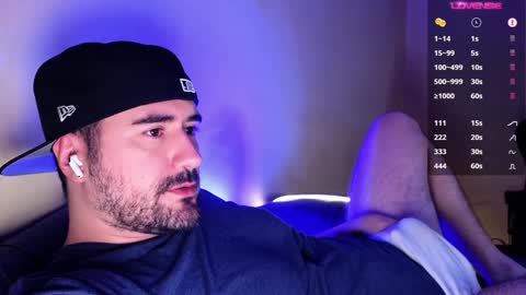 Snapshot of theoravi chatting on December 11, 2:30 am Theo Ravi online show from December 11, 2:30 am