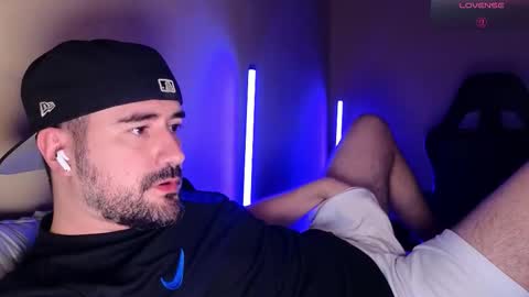 Theo Ravi online show from March 24, 2:49 am