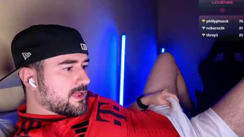 Theo Ravi online show from April 19, 3:39 am