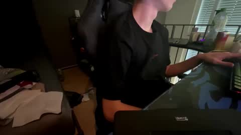 theothede19cm online show from November 8, 10:26 am