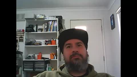 aussiebeard online show from September 12, 3:17 am