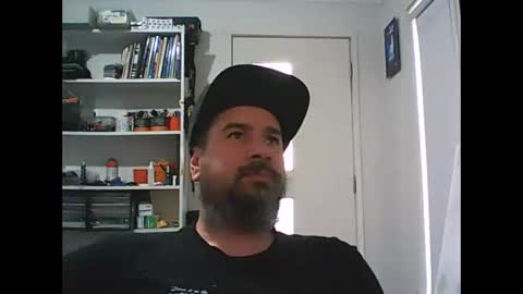 aussiebeard online show from October 21, 3:40 am