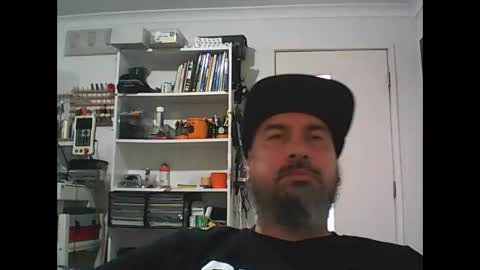 Snapshot of theozbeardguy chatting on March 17, 2:27 am aussiebeard online show from March 17, 2:27 am