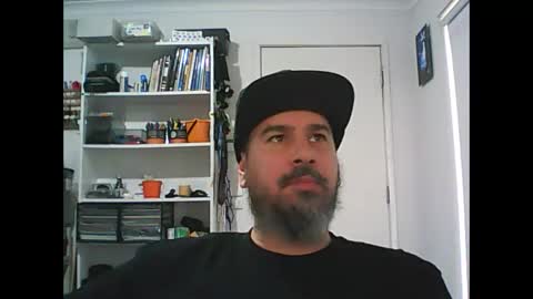 Snapshot of theozbeardguy chatting on April 12, 1:32 am aussiebeard online show from April 12, 1:32 am