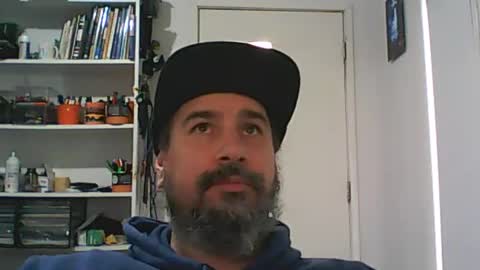 Snapshot of theozbeardguy chatting on July 2, 2:00 am aussiebeard online show from July 2, 2:00 am