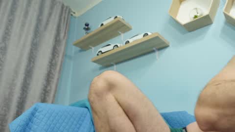 Chris online show from February 5, 2:37 pm