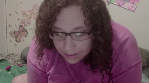 Amelia online show from April 12, 2:55 pm