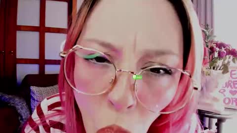 Rosie  online show from March 3, 7:09 pm