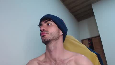 Santiago Enrique online show from January 19, 6:28 am