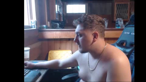 Snapshot of therealbigcheese0695 chatting on February 6, 5:30 pm therealbigcheese0695 online show from February 6, 5:30 pm