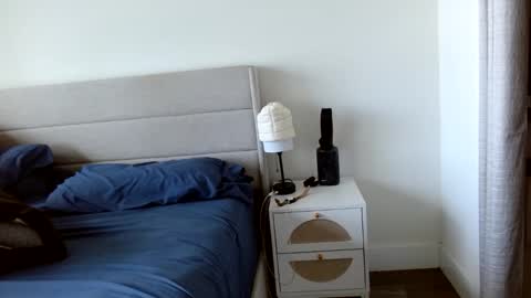 Yoshi online show from April 3, 4:49 pm