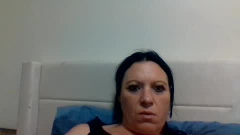 Snapshot of therealkiwidream chatting on November 10, 2:38 pm Real Kiwi Dream online show from November 10, 2:38 pm