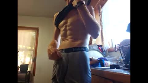 therizzler_1_of_1 online show from October 8, 8:17 pm