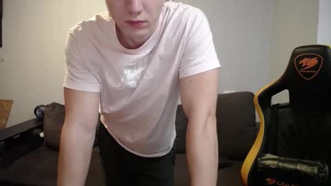 Nick   online show from December 14, 9:19 pm