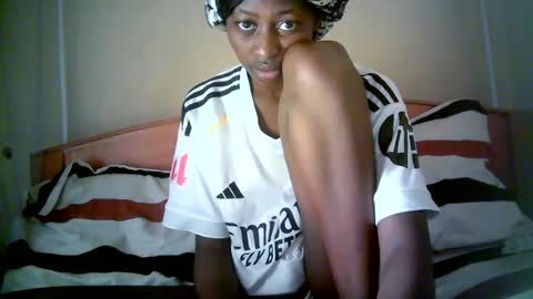 Snapshot of therry_heart chatting on July 14, 6:02 pm hearty online show from July 14, 6:02 pm