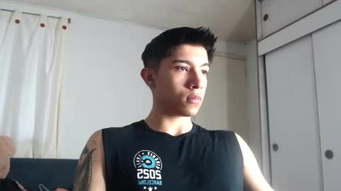 Snapshot of thesaint_xxx chatting on March 12, 7:09 pm thesaint_xxx online show from March 12, 7:09 pm
