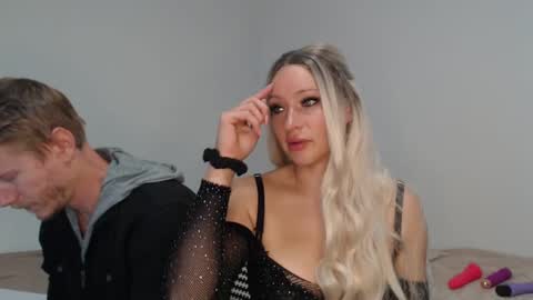 Snapshot of thescarlettshay chatting on October 2, 3:57 am TheScarlettShay online show from October 2, 3:57 am