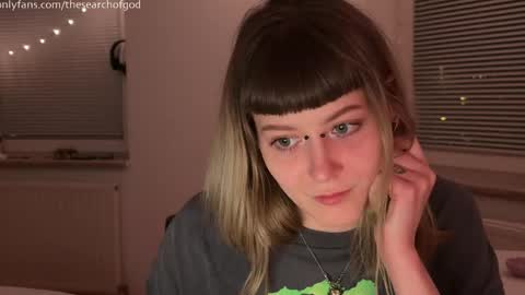 LISA                                            online show from April 18, 7:07 pm