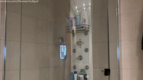 LISA                                            online show from April 20, 3:37 pm