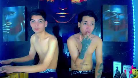 Snapshot of theshamefulboys chatting on June 23, 10:41 pm David y Daniel online show from June 23, 10:41 pm