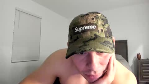 Snapshot of theshortking01 chatting on February 28, 1:06 am TheShortKing1 online show from February 28, 1:06 am