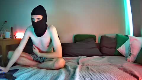 Snapshot of theslavicboyfriends chatting on July 19, 8:18 am The slavic boyfriends online show from July 19, 8:18 am