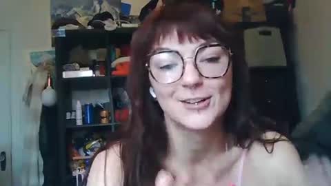 thesm0kinb online show from February 9, 9:30 pm