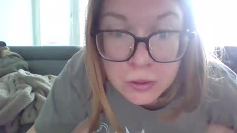 thesunnevergoesdown7 online show from January 10, 10:17 am