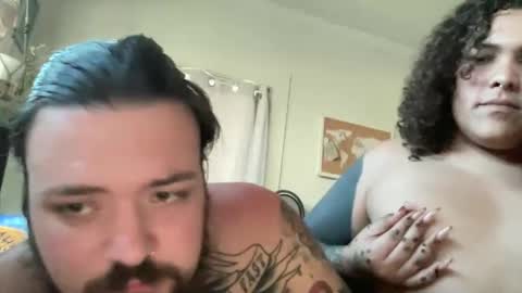 Snapshot of thethiccilakeshow chatting on September 25, 3:21 am thethiccilakeshow online show from September 25, 3:21 am